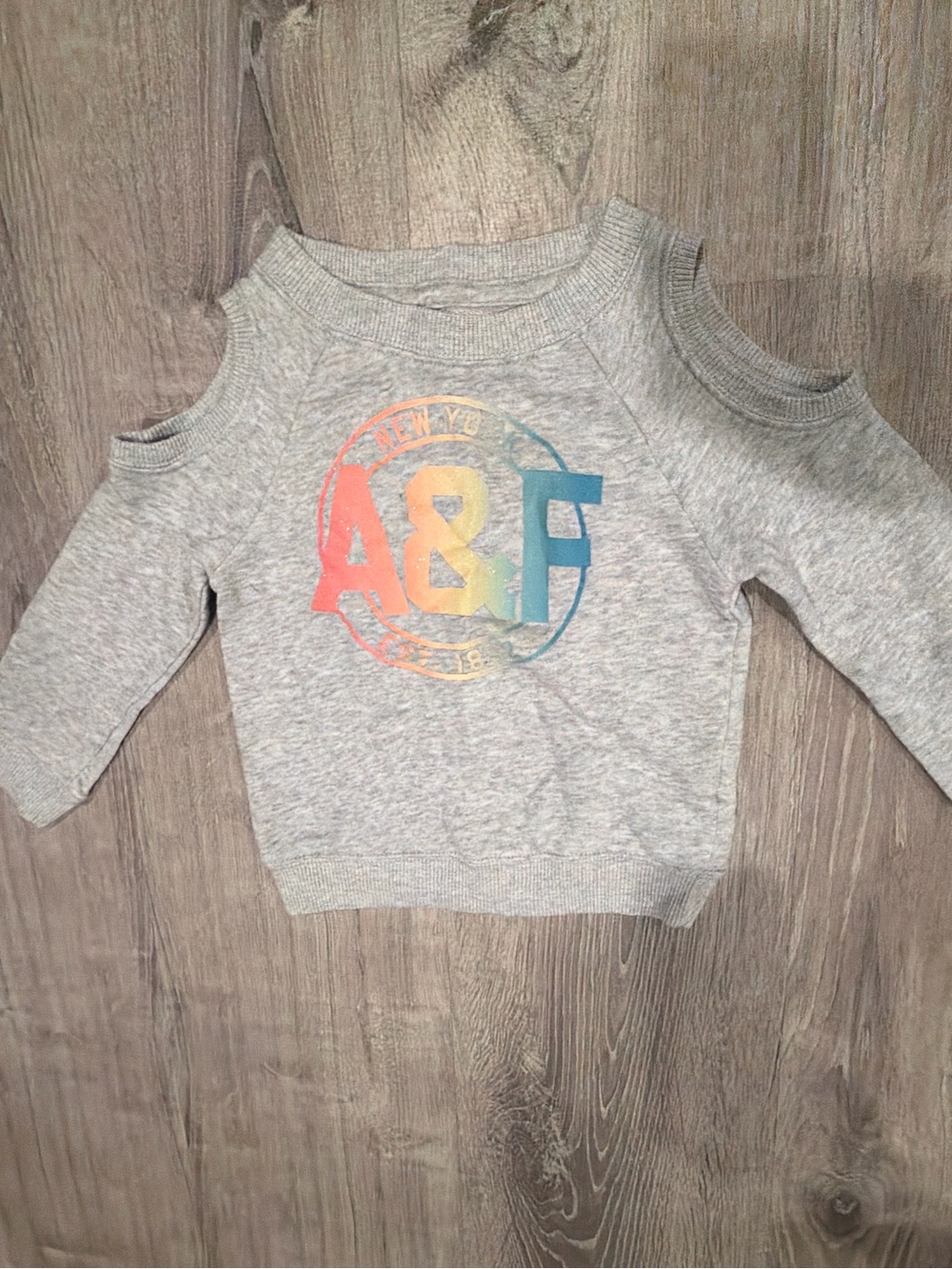 Abercrombie Kids Cold Shoulder Graphic Sweatshirt Girls 3/4 Gray